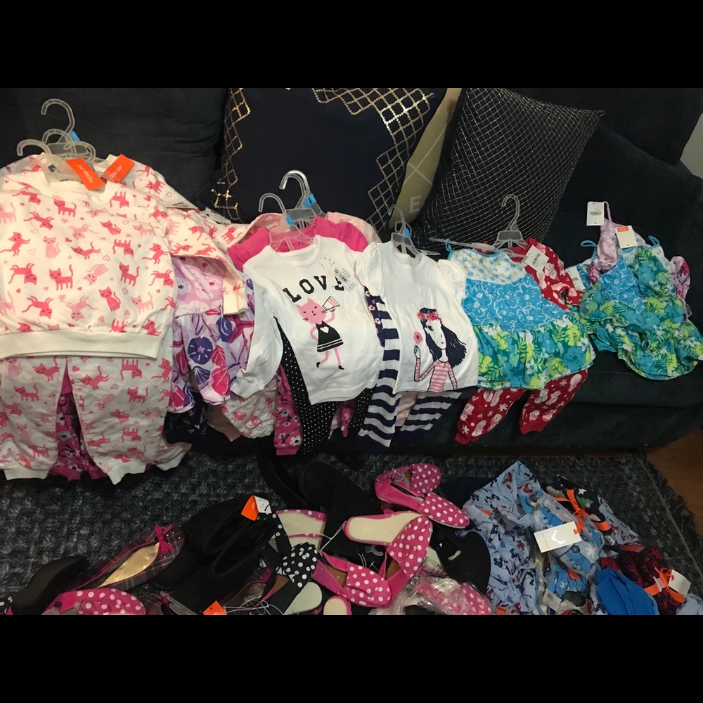 Boys & girls pajamas sets - Picture 2 of 3